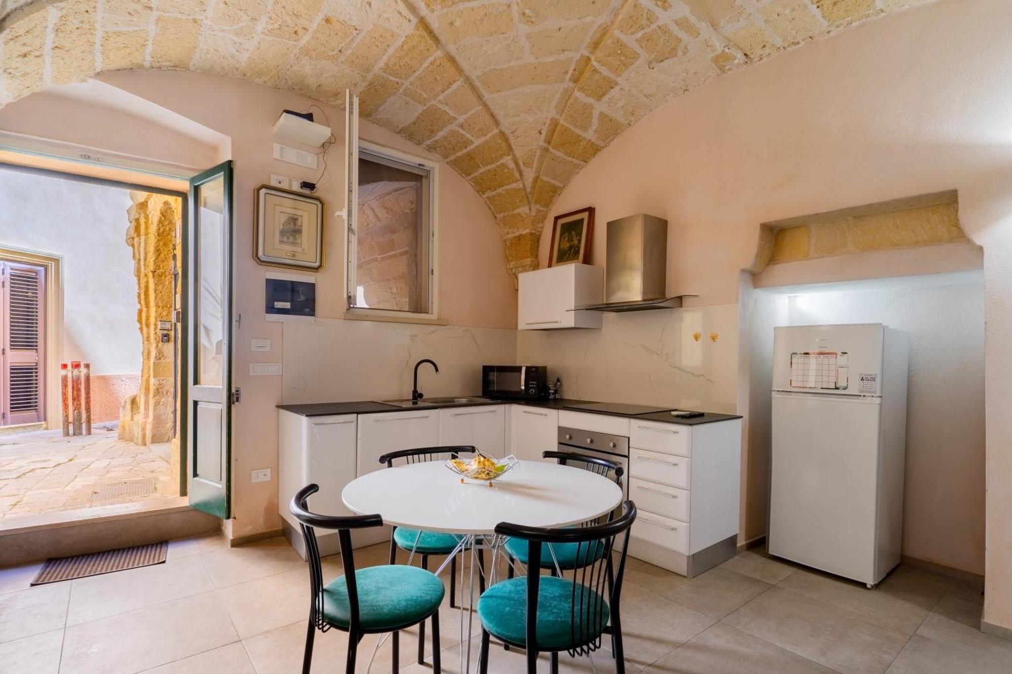 Vico5 Apartman Lecce Kültér fotó